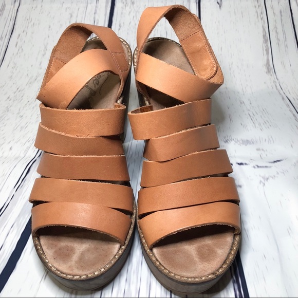 Free People Shoes - Free People sling back wooden heel sandal size 6